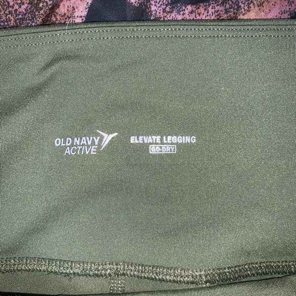 Plus size active legging - Picture 3 of 4